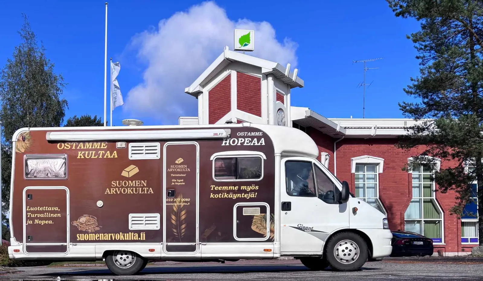 Suomen Arvokullan kullan ostoauto